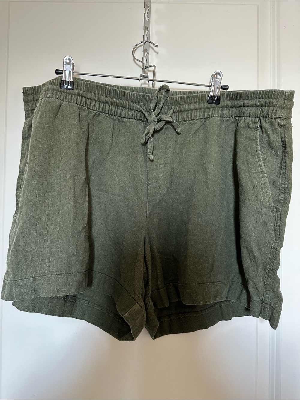 Old Navy Olive Drawstring Linen-Blend Shorts